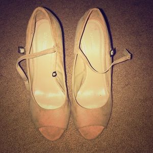 Express Open Toe Tan Wedges
